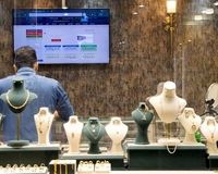 قیمت طلا امروز پنجشنبه 18 اردیبهشت/ عقب‌نشینی طلا