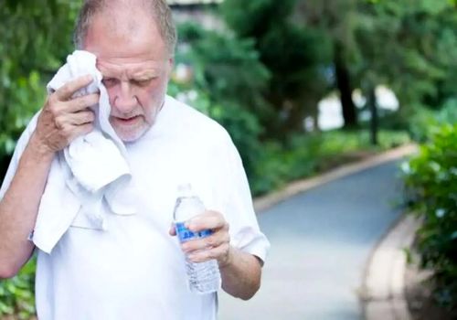 شش توصیه مهم به بیماران قلبی و تنفسی در روزهای گرم تابستان