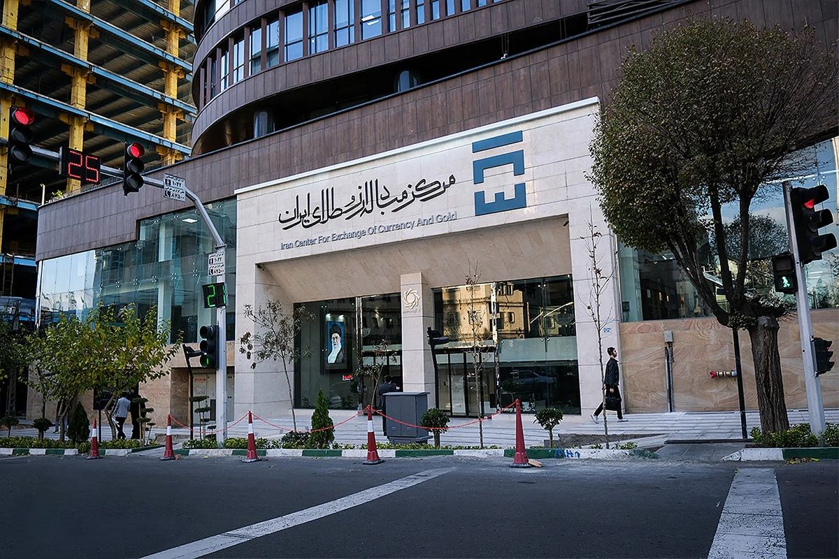 اعلام نرخ اسکناس دلار مرکز مبادله به روال قبل بازگشت