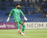 لو رفتن تتو علیرضا بیرانوند در استخر!