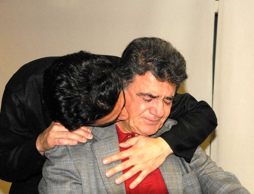 عکس یک میلیاردی شجریان که به مردم هدیه شد