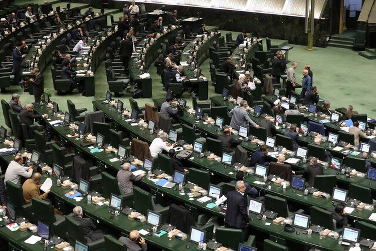 دلایل موافقت نمایندگان با وزیر پیشنهادی اقتصاد