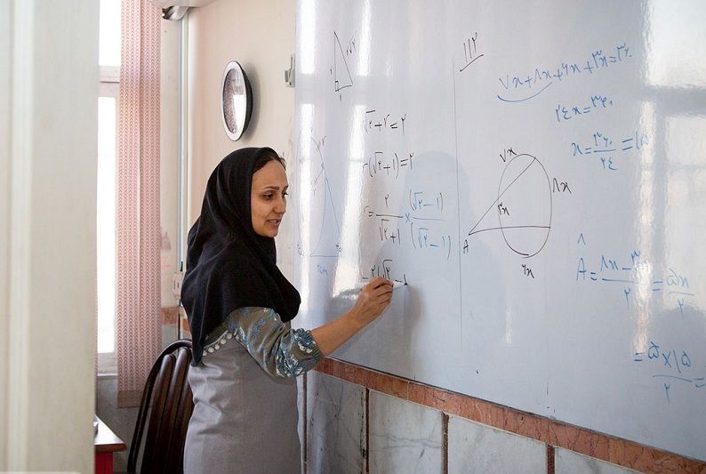 افزایش 50 درصدی حقوق معلمان در راه است؟