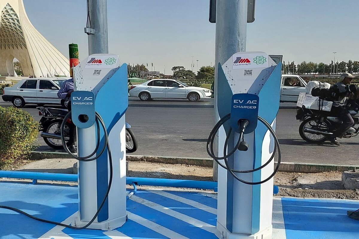 بدترین خبر به مالکان خودرو برقی؛ تعرفه شارژ شش برابر شد!