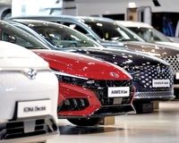 قیمت خودرو تغییر کرد؛ بی‌اعتنایی بازار به دلار!