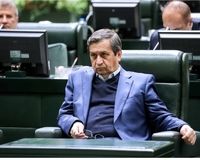 پیش‌بینی بزرگ همتی درباره نرخ دلار؛ منتظر ریزش بازار باشید!