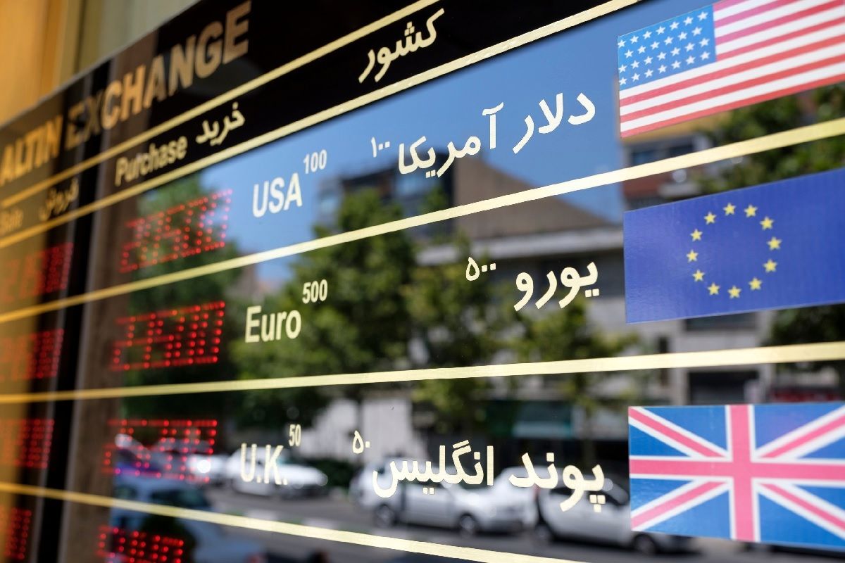 پیش‌بینی قیمت دلار؛ بازار به کدام سمت می‌رود؟