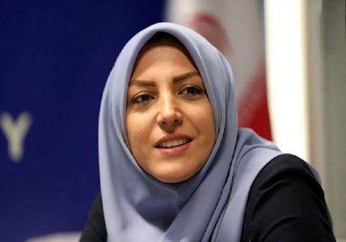 ببینید| کنایه المیرا شریفی به شرط عجیب برای ارزان شدن بلیط هواپیما