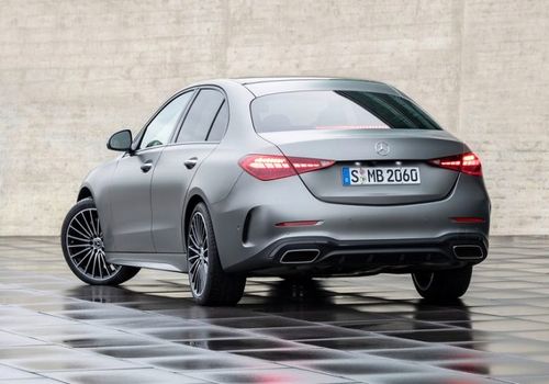 مرسدس C-Class 2026 با چهره‌ای ستاره‌ای رونمایی شد