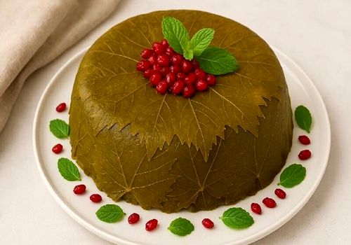 طرز تهیه کیک دلمه برگ مو/ دلمه‌خورها این مدل را از دست ندهند
