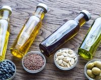 واقعیت روغن‌های گیاهی/ هشدارهای مجازی درباره روغن دانه‌‌ها را جدی بگیریم؟