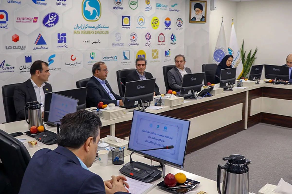اختلافات درونی صنعت بیمه بالا گرفت؛ هشدارسندیکا به رئیس کل بیمه مرکزی!