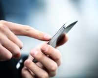 در آیفون و اندروید با این شماره‌ها تماس نگیرید!