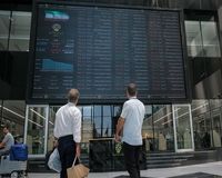 بورس در اولین روز کاری خرداد لباس سبز پوشید