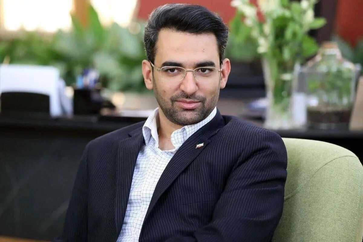 هشدار آذری جهرمی درباره محدودیت‌ اینترنت و اختلال در GPS