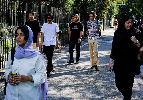 قحطی دانش‌آموزان مدارس دولتی در دانشگاه؛ زنگ خطر در آموزش و پرورش!