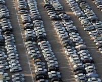 خودرو بخریم یا نخریم؟