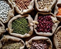راز گرانی حبوبات؛ حذف ارز ترجیحی یا ممنوعیت واردات؟