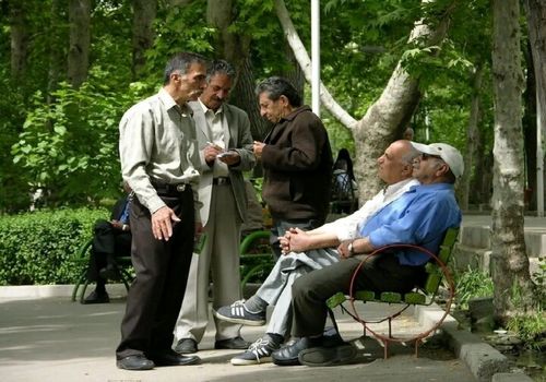 حواشی ناتمام حقوق بازنشسته‎‌ها؛بازنشستگان قسط و اجاره‌خانه دارند