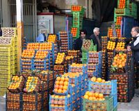 شکاف قیمت میوه و در بازار و تره‌بار عجیب شد!