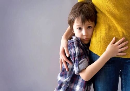 9 توصیه یونیسف برای گفتگو با کودکان درباره جنگ