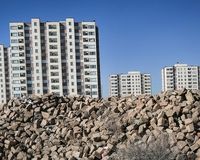 قیمت آپارتمان‌ قدیمی در تهران؛ تفاوت نظام‌آباد و یوسف‌آباد چقدر است؟