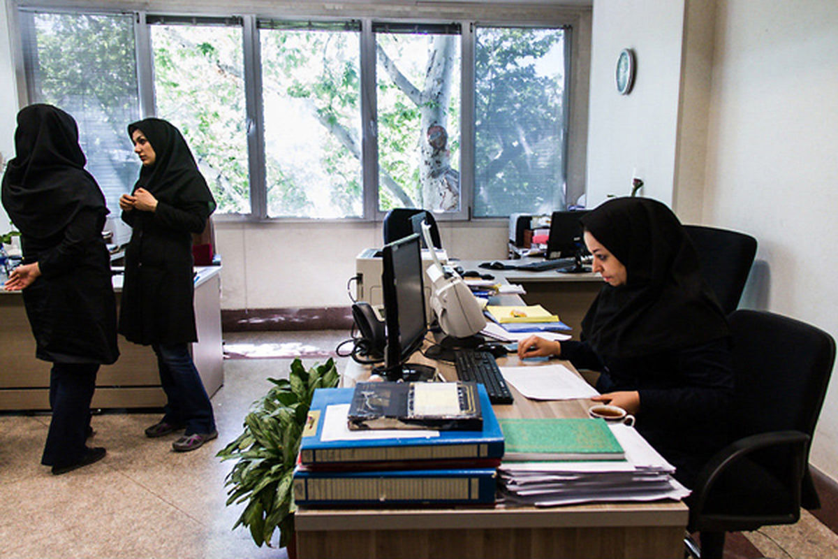 تغییر ساعت کاری ادارات به کجا رسید؟