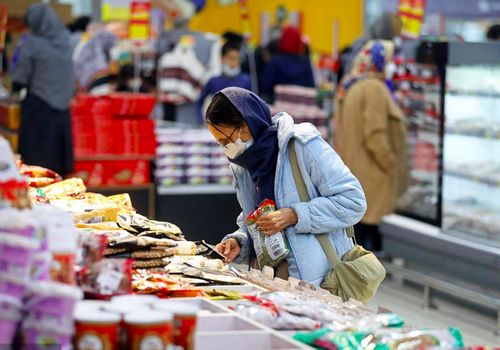 خوراکی‌ها از تورم سبقت گرفتند؛ سیب‌زمینی و لوبیا چیتی در صدر گرانی
