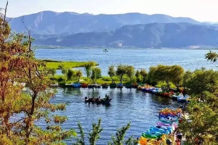 راهنمای سفر به هفت دریاچه ناشناخته برای فرار از گرمای تابستان