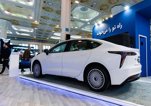 مقایسه دانگ فنگ E70 و لونا GRE؛ نبرد تازه‌نفس‌ها در بازار خودرو ایران