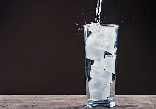 هشدار وزارت بهداشت؛ این یخ‌ها را نخورید