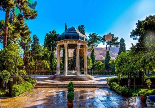 همه چیز درباره آرامگاه حافظ یا حافظیه شیراز را بدانید