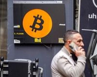خنجر ترامپ به قلب بیت‌کوین؛ BTC ریخت!