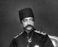 ناصرالدین شاه صاحب اولین تلفن همراه ایران (عکس)
