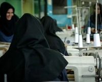انتقاد شدید به تبعیض دستمزدی؛ چرا زنان مشمول برخی حقوق نمی‌شوند؟