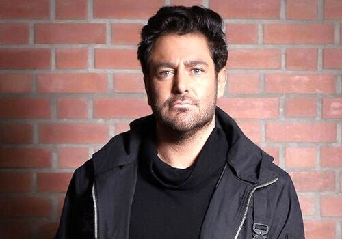 جنجال محمدرضا گلزار؛ از کیف لاکچری تا فلافل و پیژامه