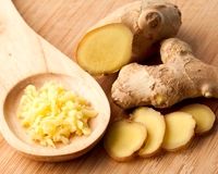 یک راهکار طبیعی برای پرپشت شدن و رشد سریع موها