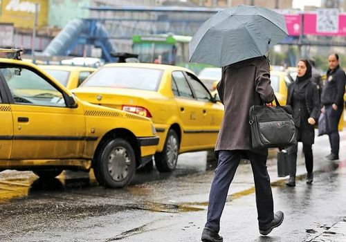 دستگاه پوز در تاکسی؛ وداع با کرایه نقدی استارت خورد